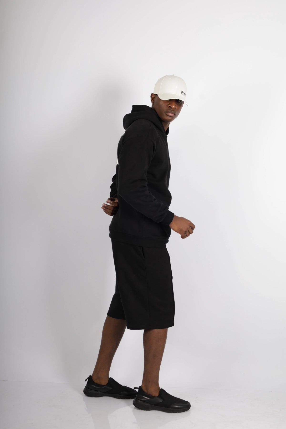 SHORT OVERSIZE ESSENTIAL