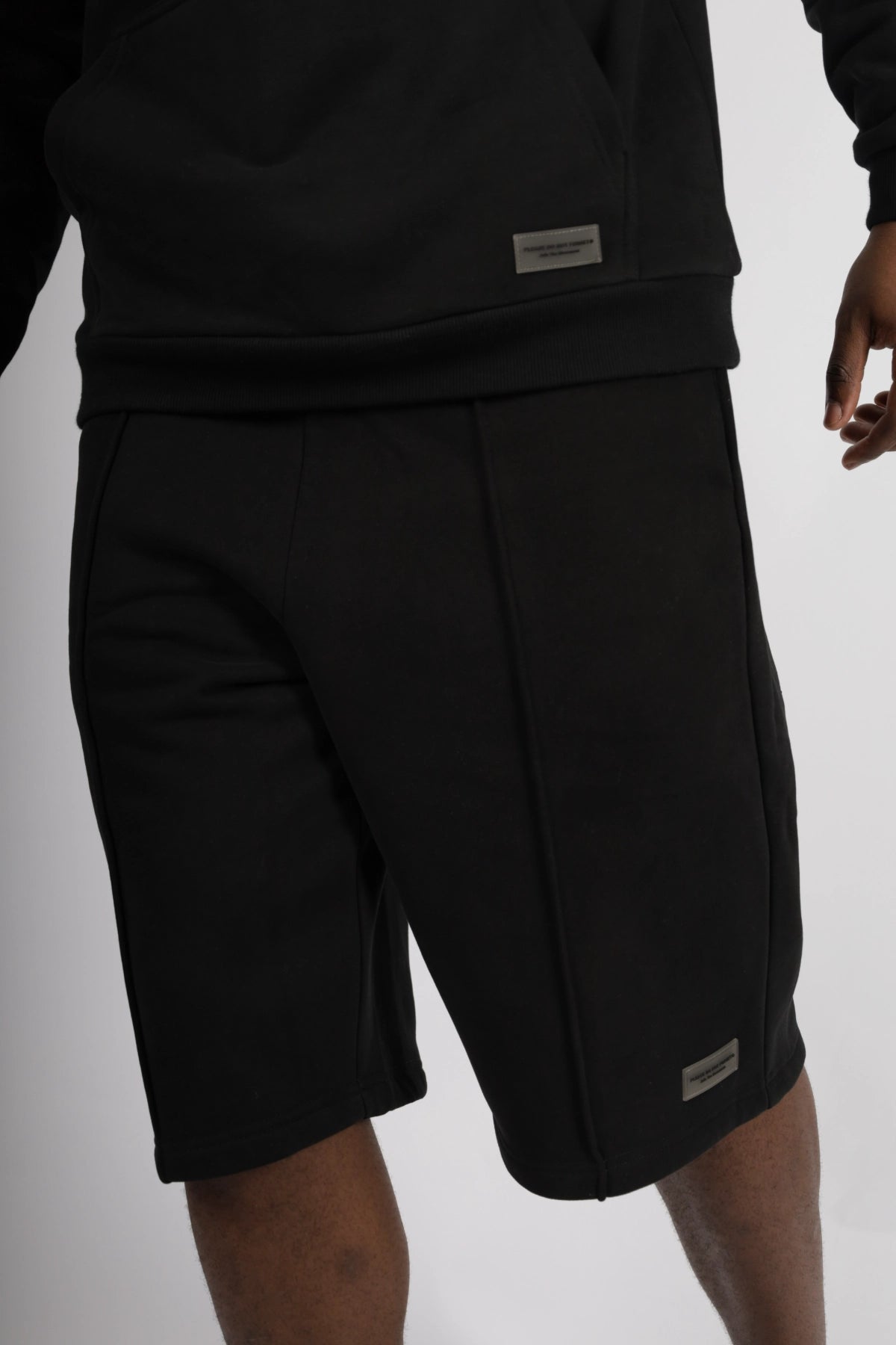SHORT OVERSIZE ESSENTIAL